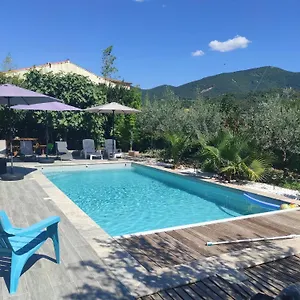 https://haut-de-maison-a-nyons.hotels-rhonealpes.com